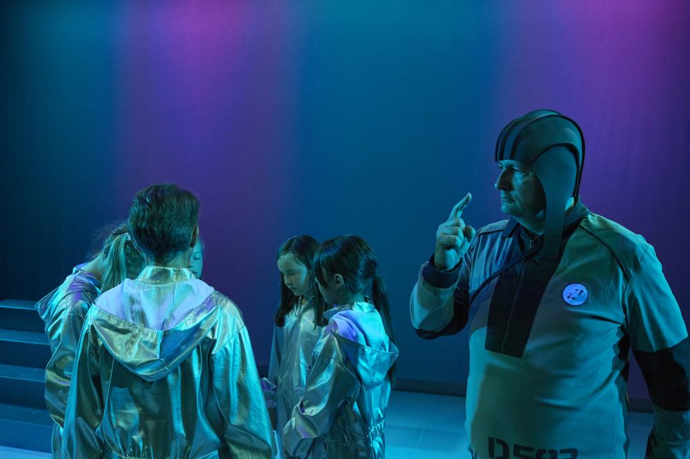 Kathi Wied, Sabine Kübber, Lucia Heindl, Stella Marie Meilhammer, Ananda Wagner, Peter Mario Kreuter