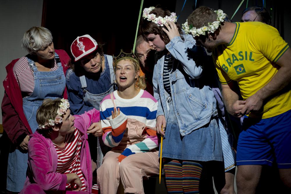 Katharina Solzbacher, Enzo Brumm, Silke Heise, Anna Kiesewetter, Natascha Weigang, Maximilian Herzogenrath