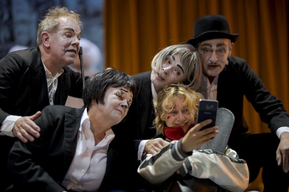 Zwischen Zukunft und Gegenwart