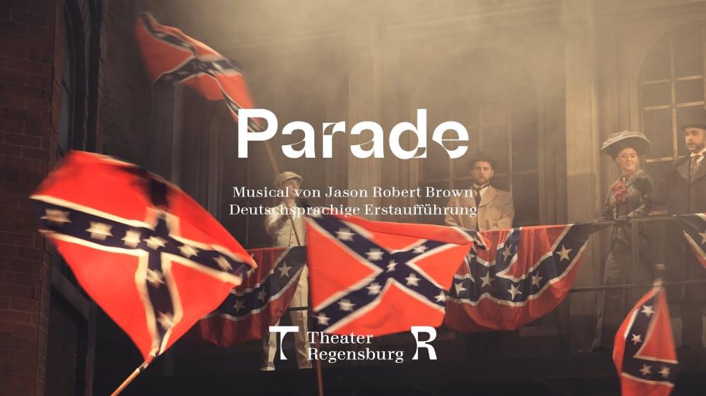 Video "PARADE"